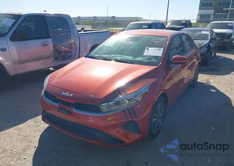 2022 Kia Forte Lxs z USA, uszkodzony, nr VIN 3KPF24AD4NE434529